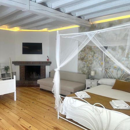 فندق Casa Jardin El Colmenar لاس نافاس ديل ماركيز المظهر الخارجي الصورة