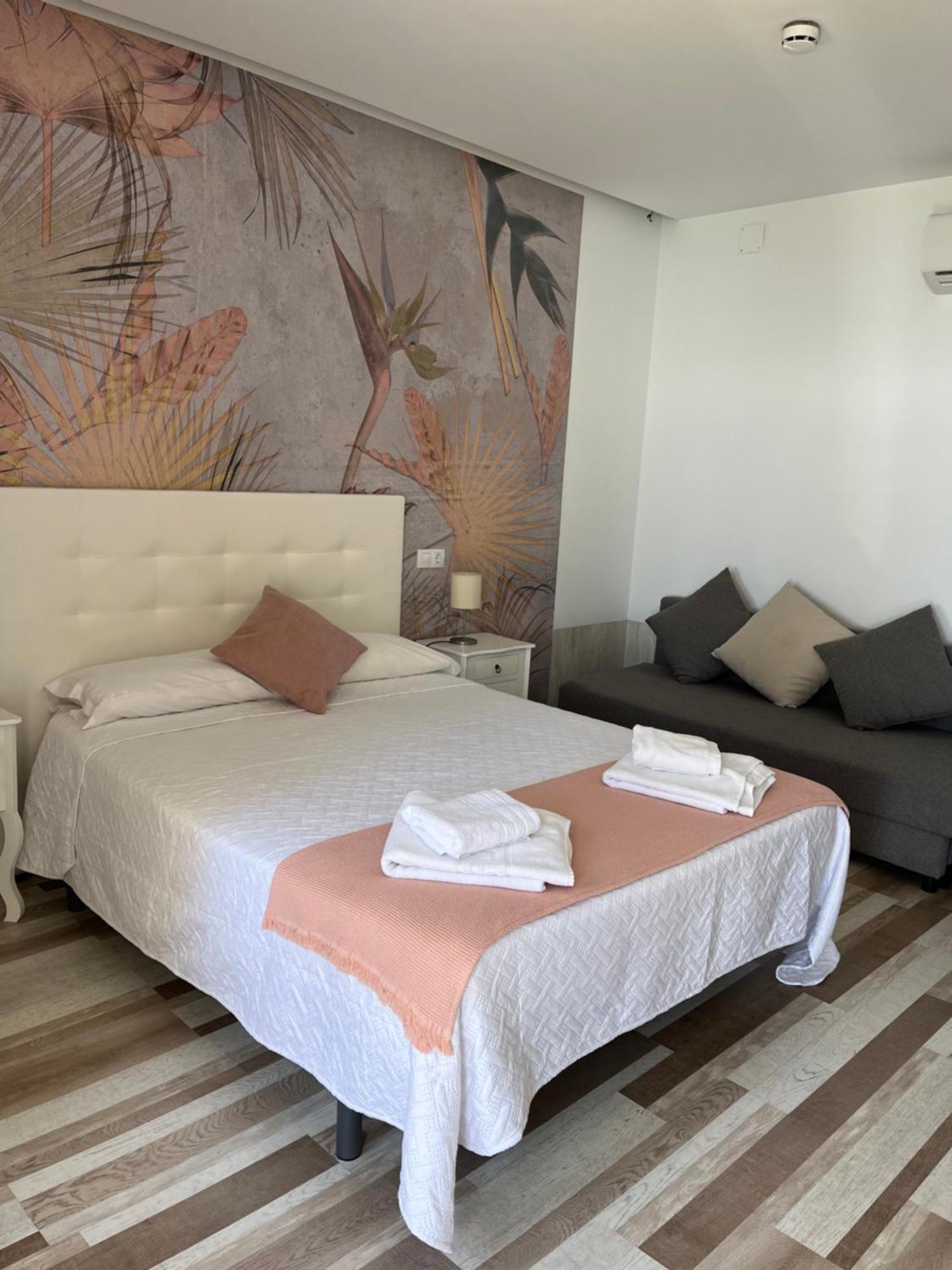 فندق Casa Jardin El Colmenar لاس نافاس ديل ماركيز المظهر الخارجي الصورة